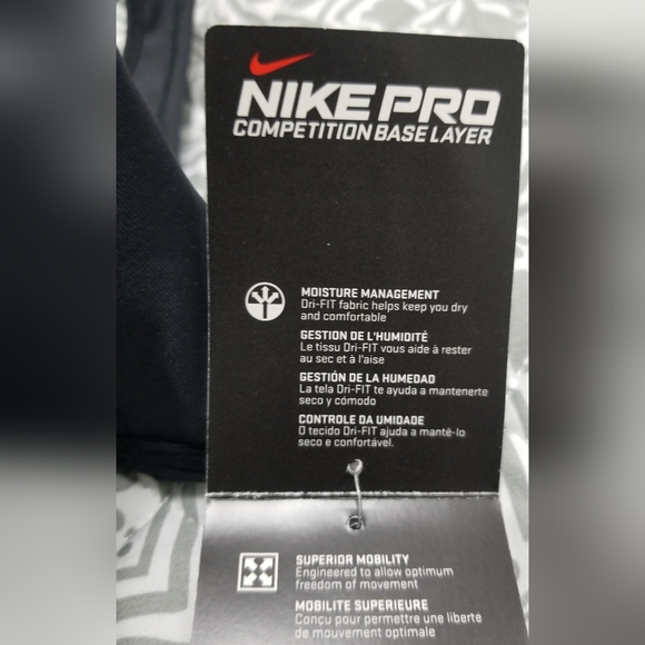 Nike FIT DRY Compression Sports Bra - Picture 3 of 5